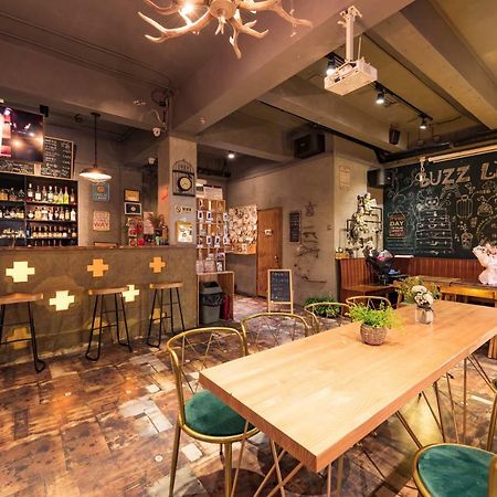 Dalian Buzz Light Year Youth Hostel Ngoại thất bức ảnh