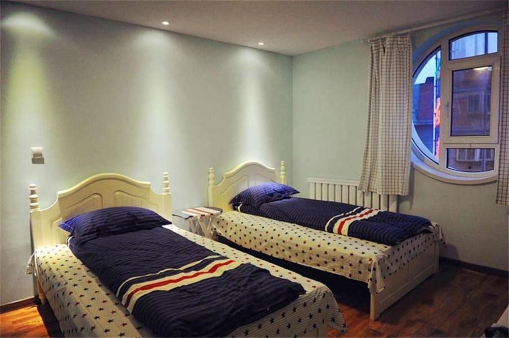 Dalian Buzz Light Year Youth Hostel Ngoại thất bức ảnh
