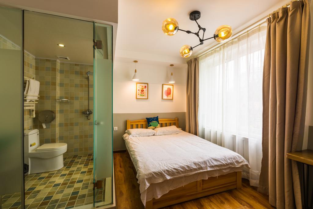 Dalian Buzz Light Year Youth Hostel Ngoại thất bức ảnh
