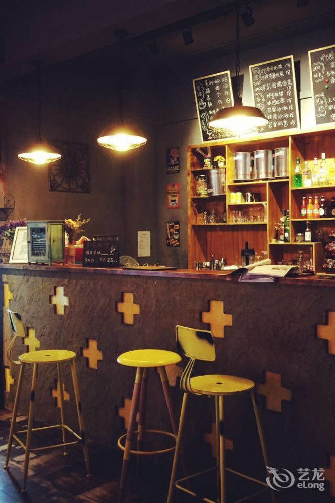 Dalian Buzz Light Year Youth Hostel Ngoại thất bức ảnh
